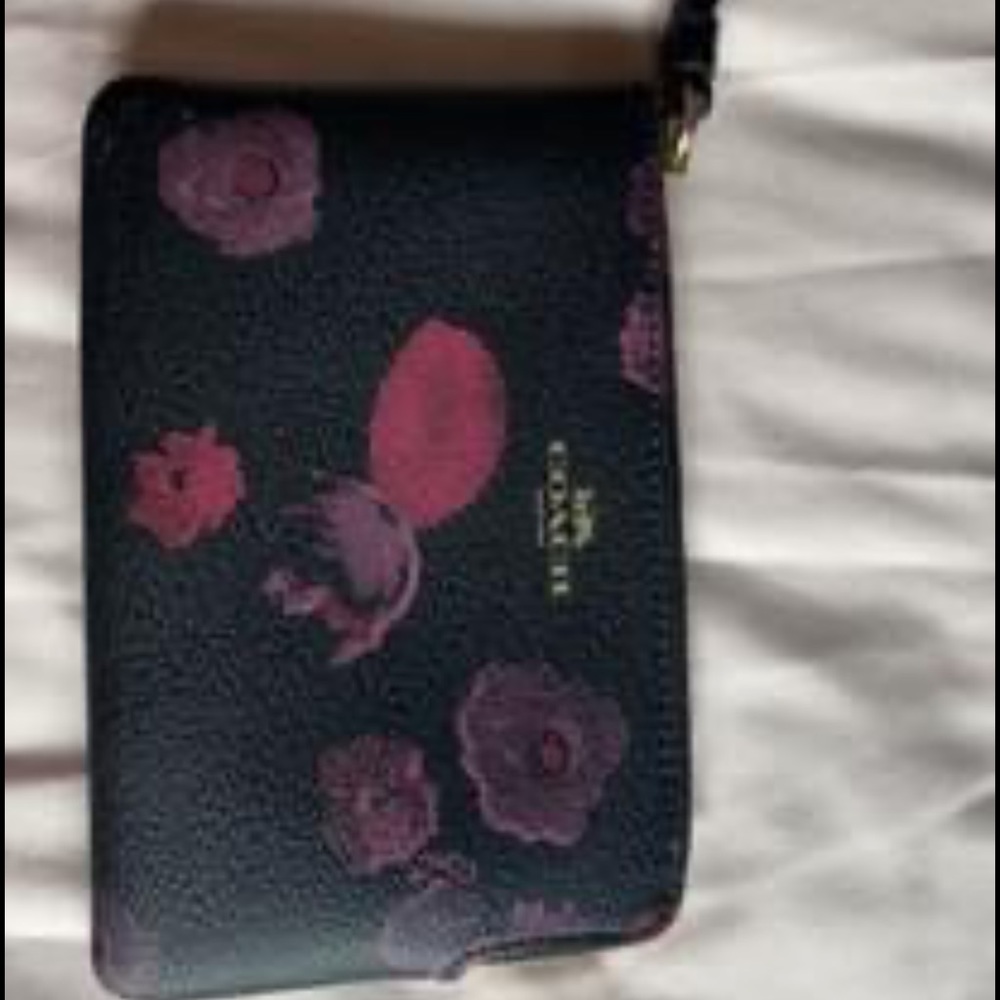 Floral clutch